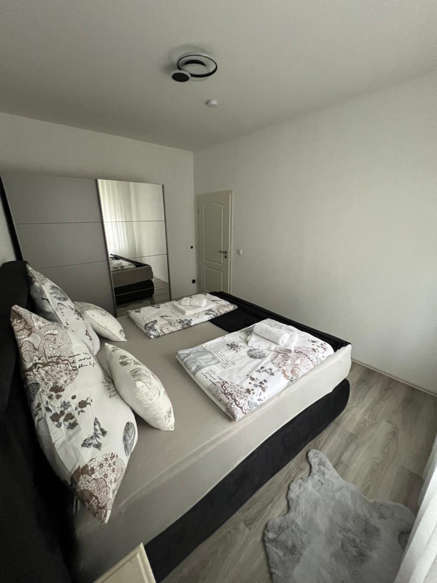 Apartment 1 In Duisburg-Mitte, Altstadt Luaran gambar